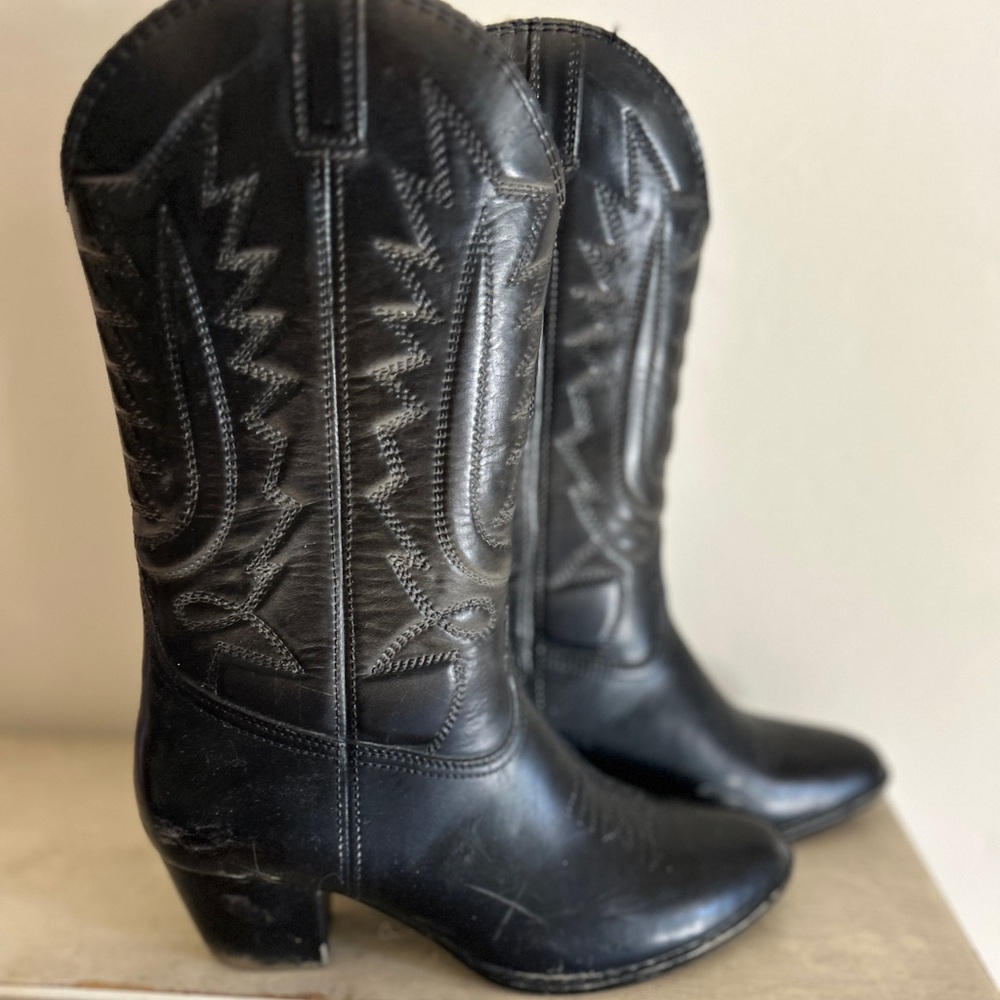 Vintage 70s Black Western Cowboy Boots JC Penny 9.5 shearling lined